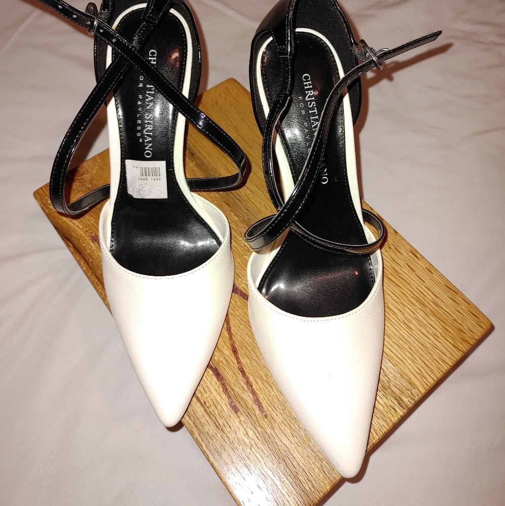 Shoes size 7